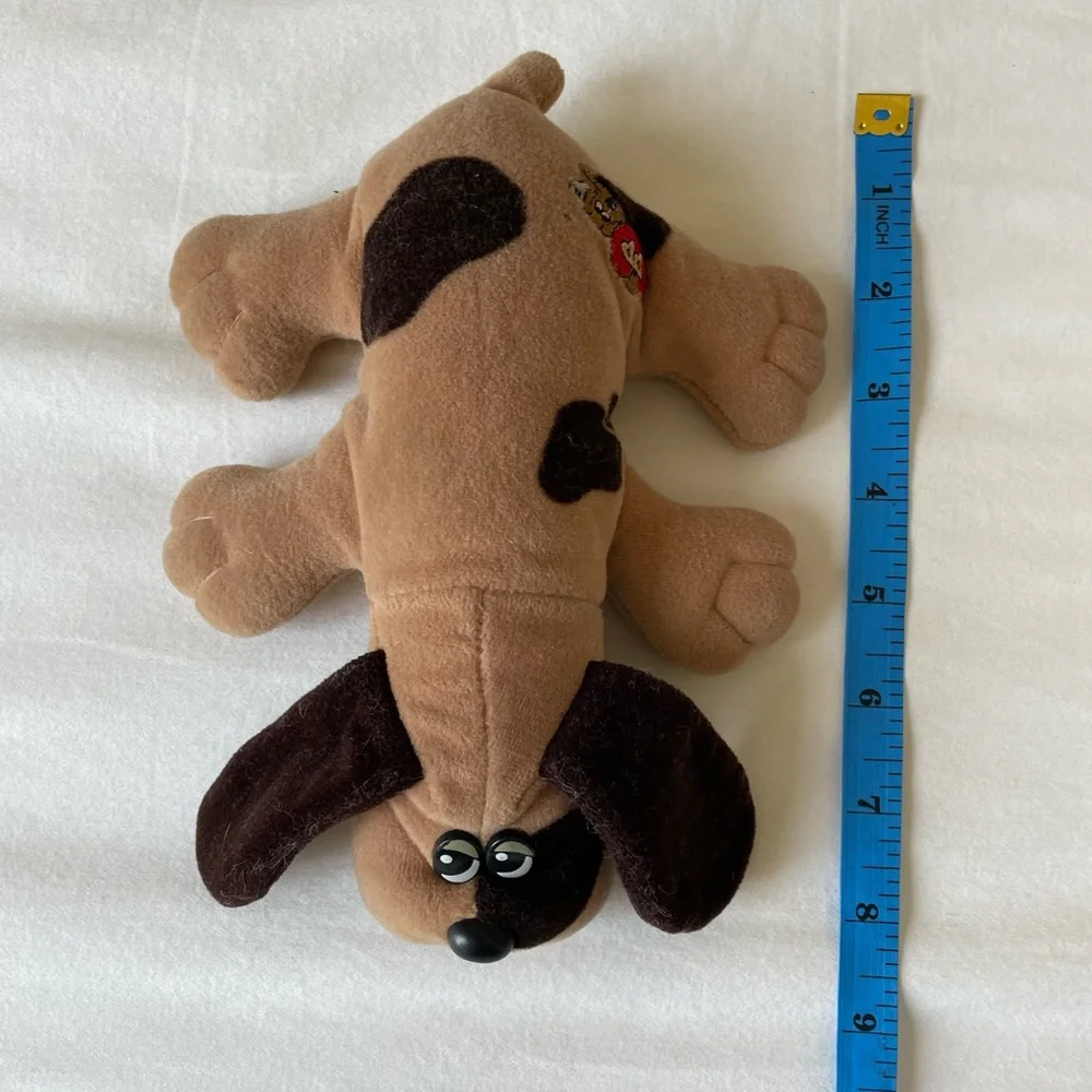 Vintage 8 inch Pound Puppy